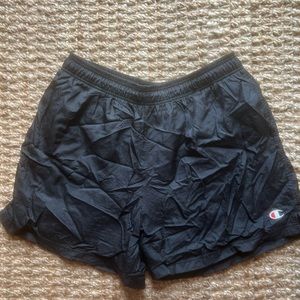 Urban outfitters - Champion shorts